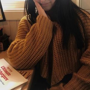 KNITTED CROP SWEATER 🍁